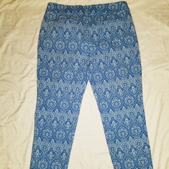 Old Navy Pixie pants EUC - Picture 2 of 6